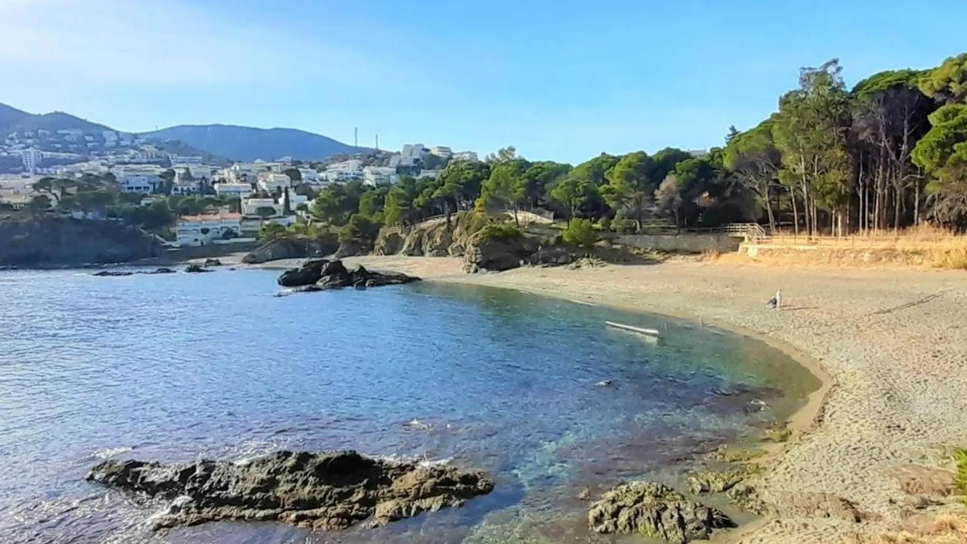 Apartamento En Llanca Con Piscina Comunitaria Y Terraza, A 10 Minutos De La Playa - Es-170-32