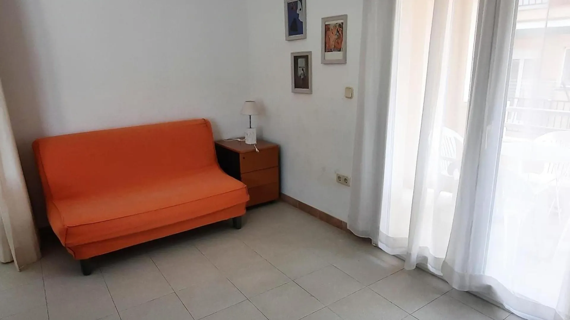 Apartamento En Llanca Con Piscina Comunitaria Y Terraza, A 10 Minutos De La Playa - Es-170-32 Apartment